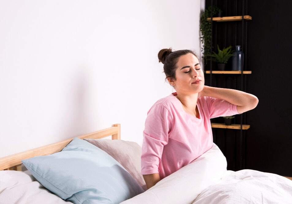 fitness-woman-waking-up-morning